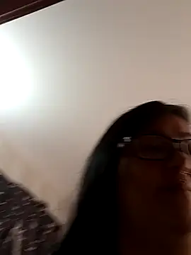 Snapshot of l1la_Rav3n chatting on 03-05-25, 05:29 l1la Rav3n online show from 03-05-25, 05:29