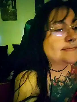 Snapshot of l1la_Rav3n chatting on 11-08-25, 02:48 l1la Rav3n online show from 11-08-25, 02:48