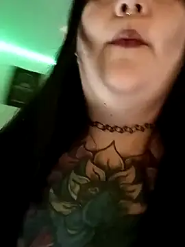 l1la Rav3n online show from 04-15-26, 02:28