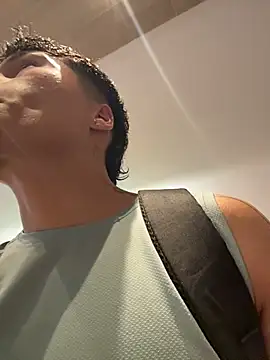 Logan smith1 online show from 10-31-25, 09:43