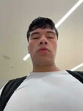 Logan smith1 online show from 12-05-25, 06:39