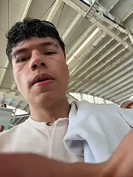 Logan smith1 online show from 11-12-25, 03:38