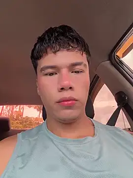 Snapshot of Logan_smith1 chatting on 06-18-26, 04:12 Logan smith1 online show from 06-18-26, 04:12