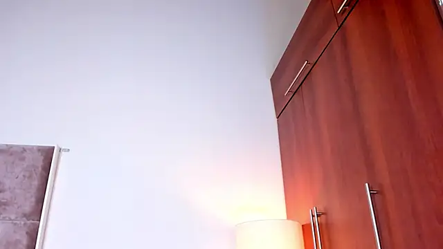 Nia Bunny online show from 05-12-26, 01:17