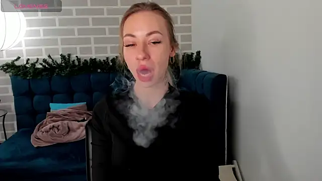 Diana Garrett online show from 12-19-25, 01:31