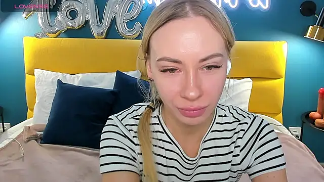 Diana Garrett online show from 03-03-25, 01:49