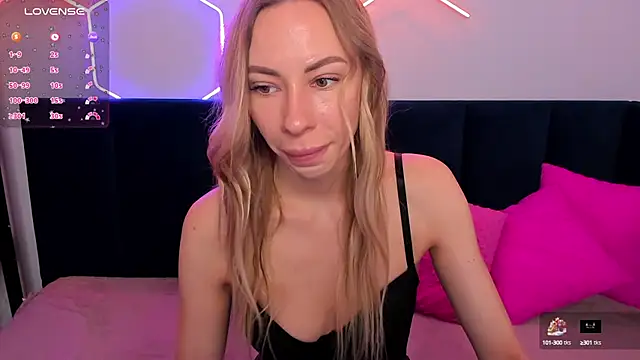 Diana Garrett online show from 10-13-25, 02:24