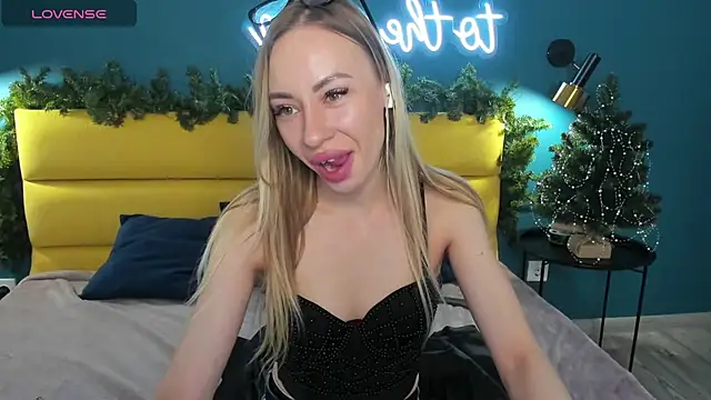 Diana Garrett online show from 12-17-25, 01:32