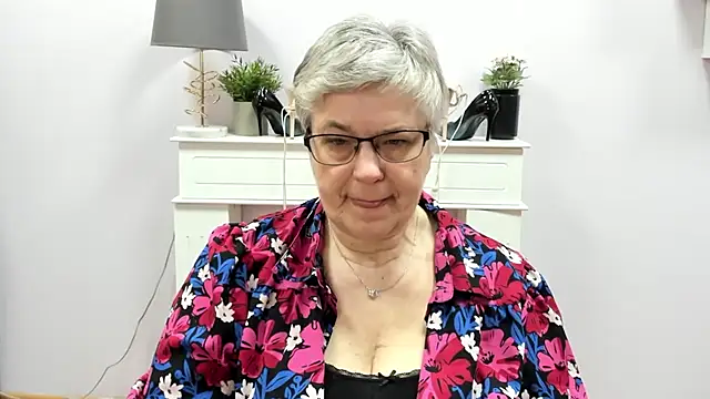 IrisDream online show from 03-25-26, 07:08