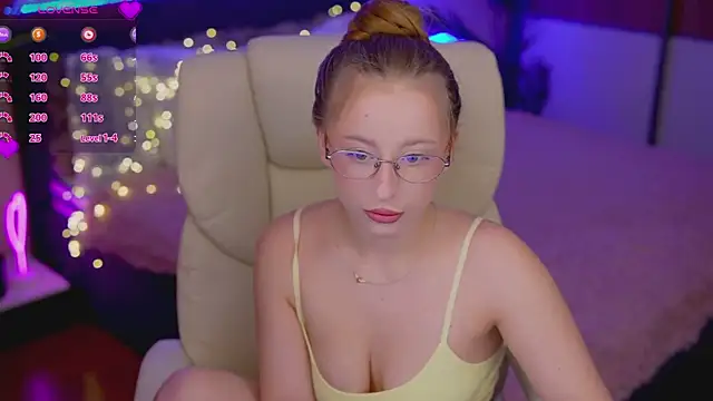 SilverrMoon online show from 11-13-25, 09:35