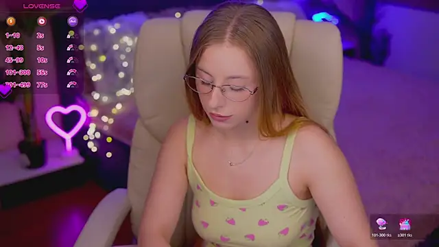 SilverrMoon online show from 11-15-25, 02:32