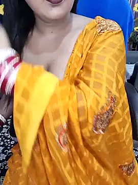 Snapshot of Cute-Raashii chatting on 05-06-26, 11:31 Cute-Raashii online show from 05-06-26, 11:31