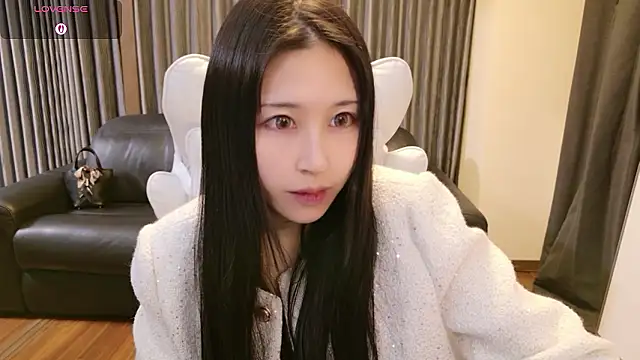 Snapshot of -satomi-jp chatting on 02-05-26, 02:13 -satomi-jp online show from 02-05-26, 02:13