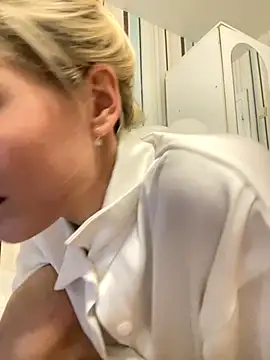 Liya my online show from 11-18-25, 05:49