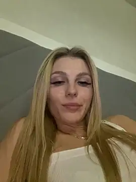 Liya my online show from 10-27-25, 03:57