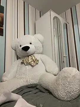 Liya my online show from 12-22-25, 05:24