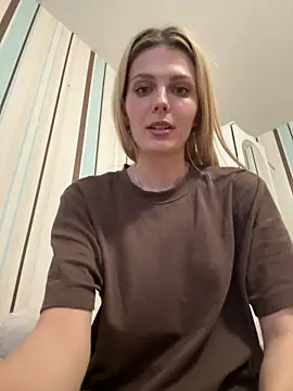 Snapshot of Liya_my chatting on 05-21-26, 05:21 Liya my online show from 05-21-26, 05:21