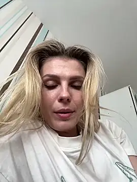 Snapshot of Liya_my chatting on 05-30-26, 11:49 Liya my online show from 05-30-26, 11:49