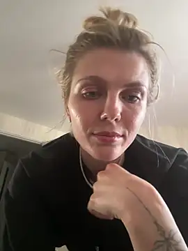 Liya my online show from 04-15-26, 09:26