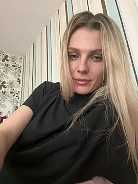 Snapshot of Liya_my chatting on 06-01-26, 08:30 Liya my online show from 06-01-26, 08:30
