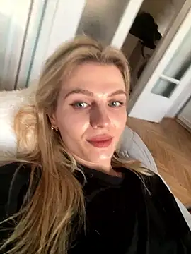 Liya my online show from 01-12-26, 01:40