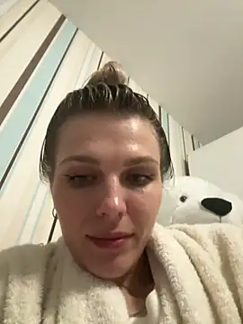 Snapshot of Liya_my chatting on 05-07-26, 06:33 Liya my online show from 05-07-26, 06:33