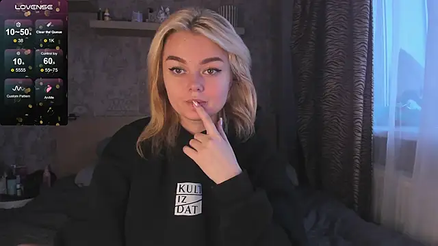 purebeautie13 online show from 01-30-25, 12:06