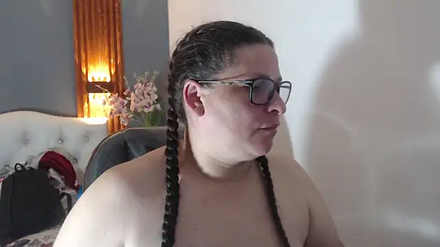 Snapshot of katty_femdom chatting on 02-13-26, 10:26 katty femdom online show from 02-13-26, 10:26