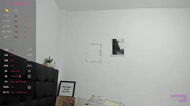 Snapshot of RoddyRich11 chatting on 02-04-26, 12:00 RoddyRich11 online show from 02-04-26, 12:00