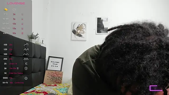 Snapshot of RoddyRich11 chatting on 09-16-25, 12:44 RoddyRich11 online show from 09-16-25, 12:44