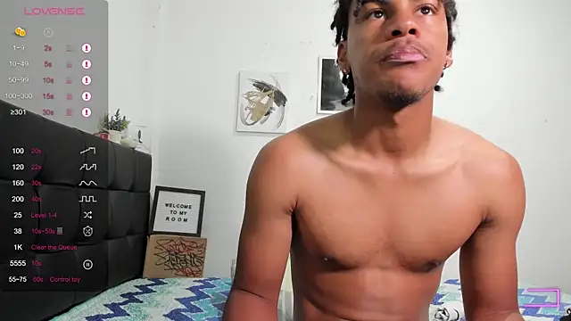 Snapshot of RoddyRich11 chatting on 11-10-25, 11:37 RoddyRich11 online show from 11-10-25, 11:37