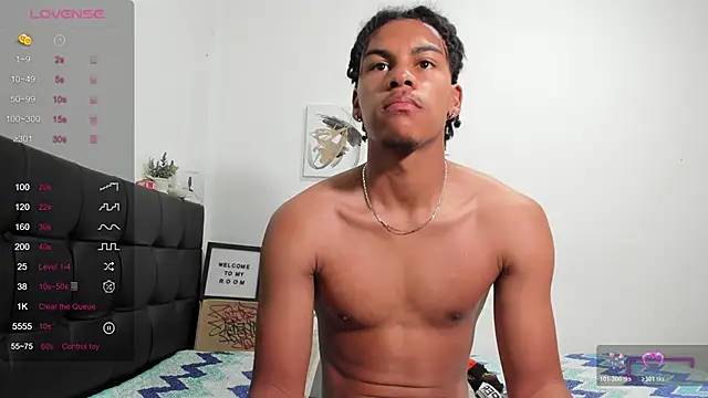 Snapshot of RoddyRich11 chatting on 11-03-25, 11:58 RoddyRich11 online show from 11-03-25, 11:58