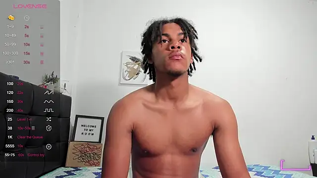 Snapshot of RoddyRich11 chatting on 11-13-25, 11:36 RoddyRich11 online show from 11-13-25, 11:36