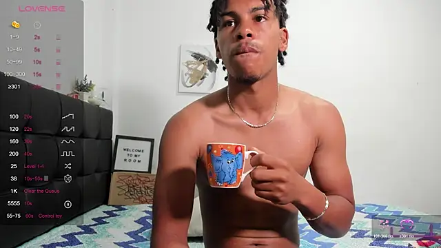 Snapshot of RoddyRich11 chatting on 11-08-25, 12:20 RoddyRich11 online show from 11-08-25, 12:20