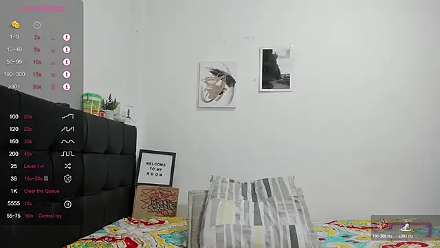 Snapshot of RoddyRich11 chatting on 12-04-25, 12:04 RoddyRich11 online show from 12-04-25, 12:04