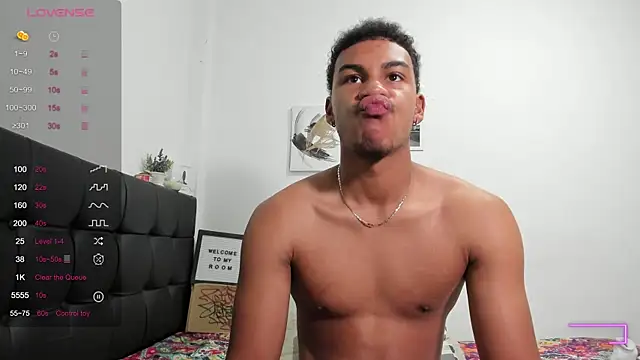 Snapshot of RoddyRich11 chatting on 12-20-25, 11:46 RoddyRich11 online show from 12-20-25, 11:46