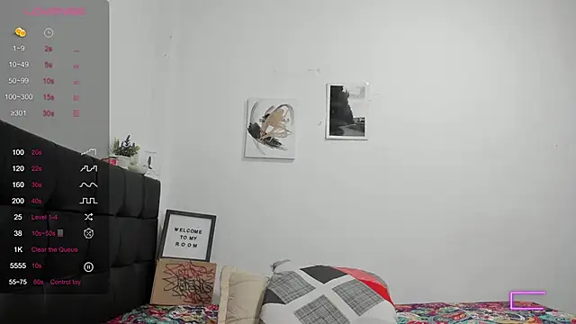 Snapshot of RoddyRich11 chatting on 10-06-25, 11:22 RoddyRich11 online show from 10-06-25, 11:22