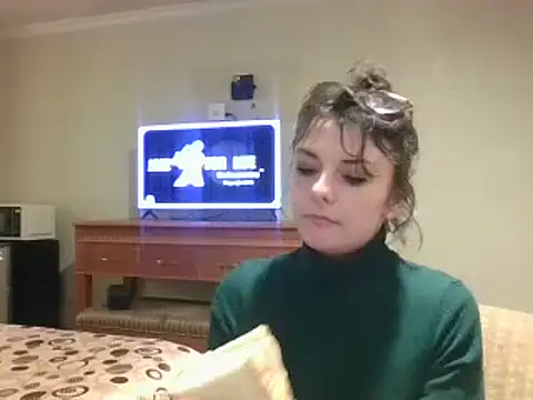 Phoenixmonroe0810 online show from 01-05-25, 04:58