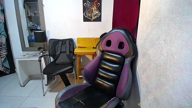 diabla sexyboobs online show from 12-19-25, 08:44