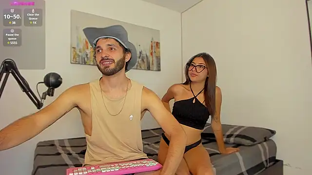 Snapshot of persiival chatting on 12-19-24, 07:07 persiival online show from 12-19-24, 07:07