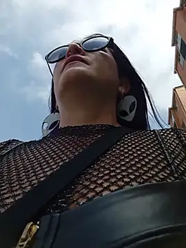 sophie banger online show from 04-04-26, 06:58