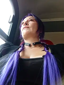 sophie banger online show from 10-31-25, 08:38