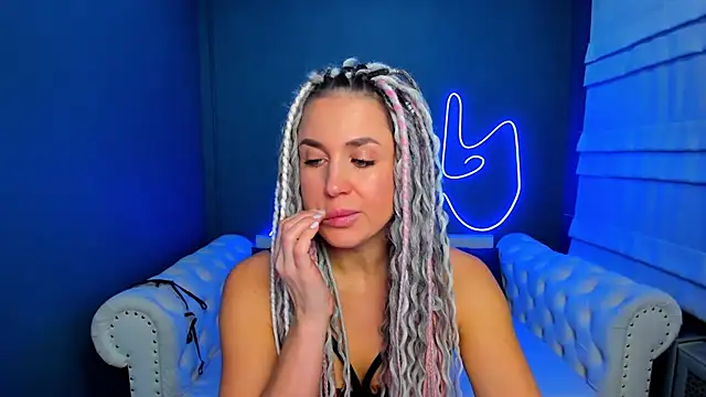 rock n roxy online show from 11-15-25, 01:31