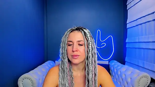 rock n roxy online show from 12-18-25, 01:22