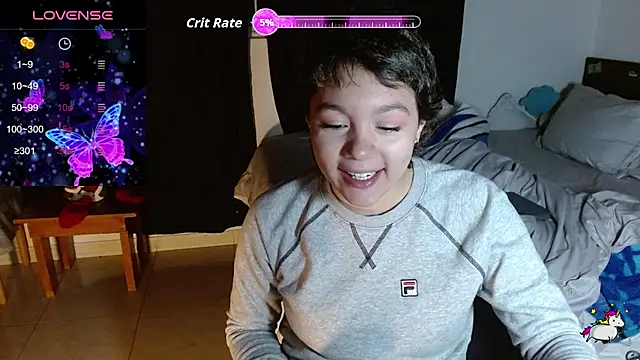 TRIXIE TANG28 online show from 11-28-25, 04:01