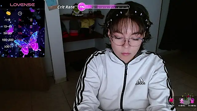 TRIXIE TANG28 online show from 01-09-26, 01:01