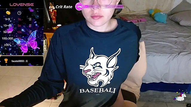 TRIXIE TANG28 online show from 12-19-25, 04:27