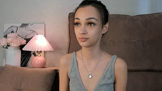 Snapshot of Jessie_meow chatting on 02-15-25, 06:44 Jessie meow online show from 02-15-25, 06:44