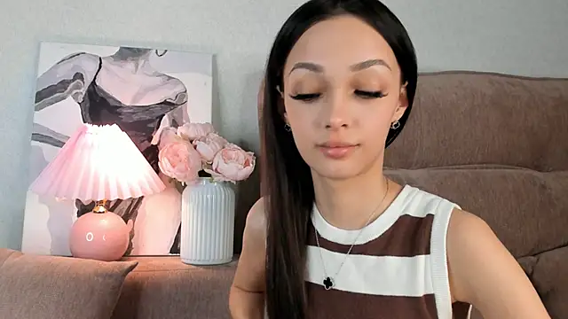 Snapshot of Jessie_meow chatting on 03-07-25, 12:56 Jessie meow online show from 03-07-25, 12:56