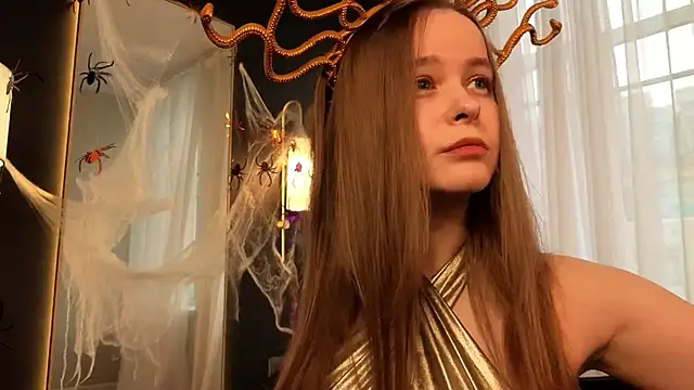 CassieCool online show from 10-31-25, 12:57